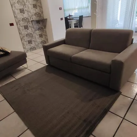 Donna Rosa アパート *