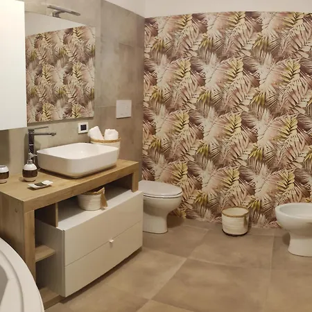 Donna Rosa パガーニ