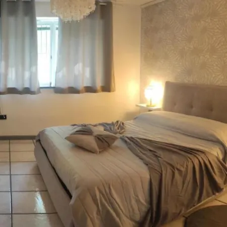 Donna Rosa アパート